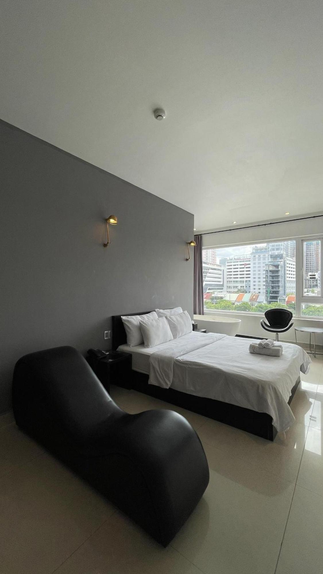 A In Hotel Riverside Ho Şi Min Dış mekan fotoğraf