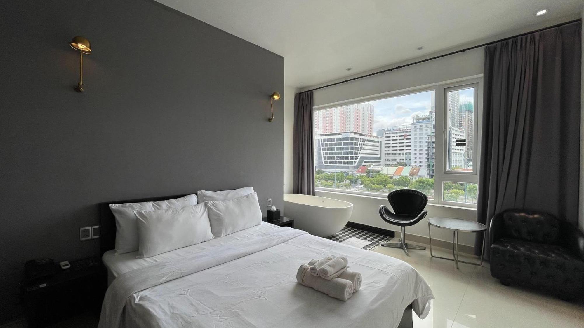 A In Hotel Riverside Ho Şi Min Dış mekan fotoğraf